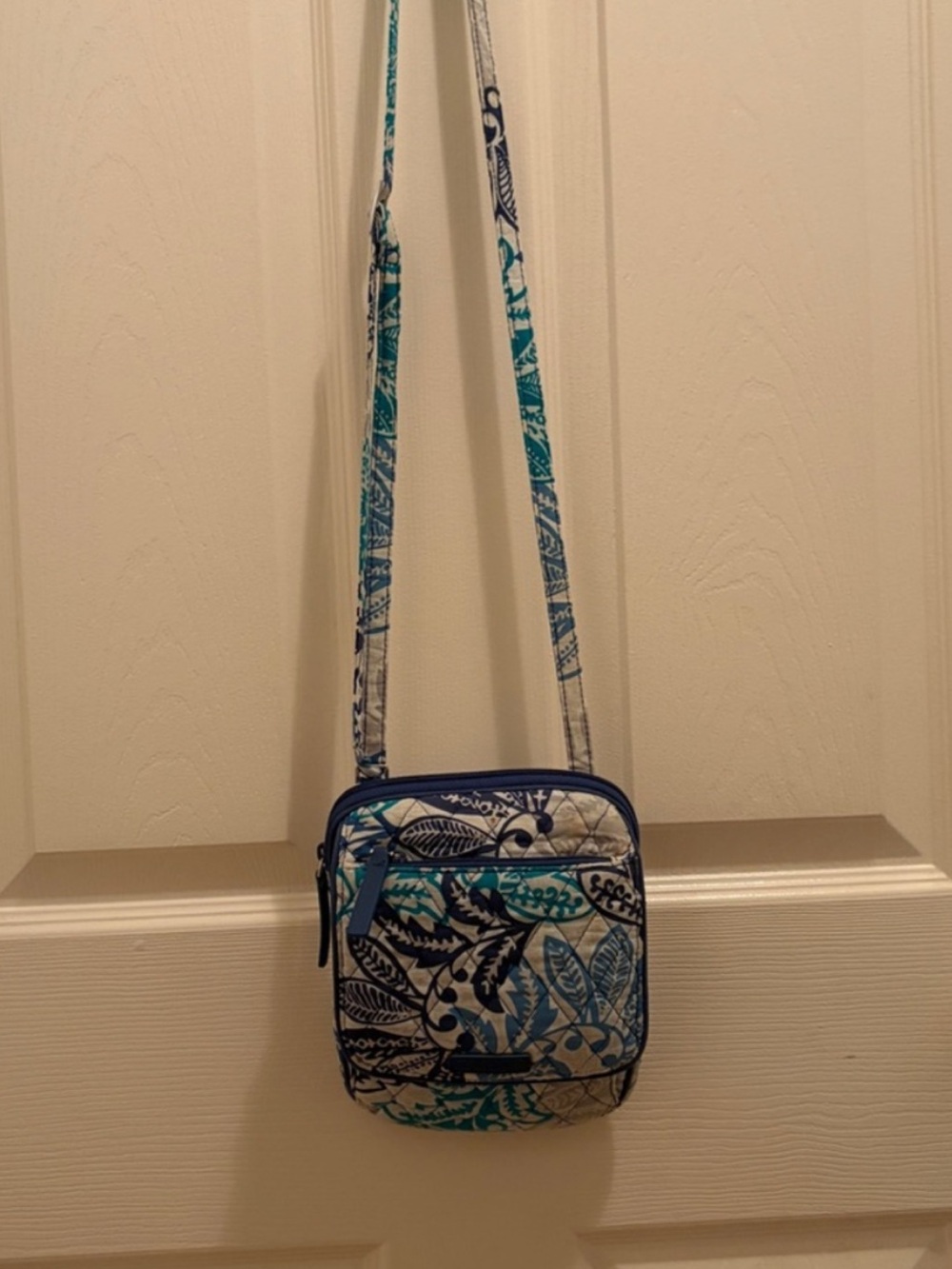 Vera Bradley Quilted Floral Crossbody Bag Blue Teal Navy Small